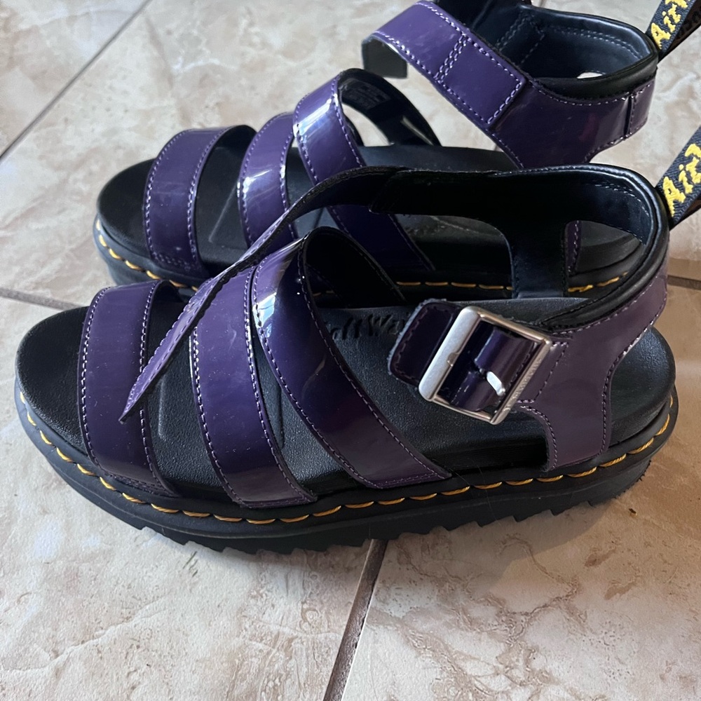 Dr. Martens in patent Purple and Black - Picture 2 of 3